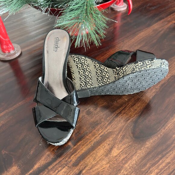 Charles by Charles David Black Patent Leather Wedge Sandals – Size 9.5 – 4" Snak - Picture 4 of 5